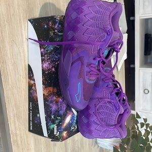 LaMelo Ball MB1 size 9.5